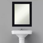 Petit miroir mural de salle de bain biseauté, encadrement en bois shiplap bleu marine