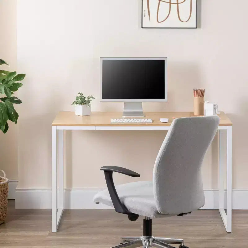 Bureau de 47" avec structure en métal et surface en MDF